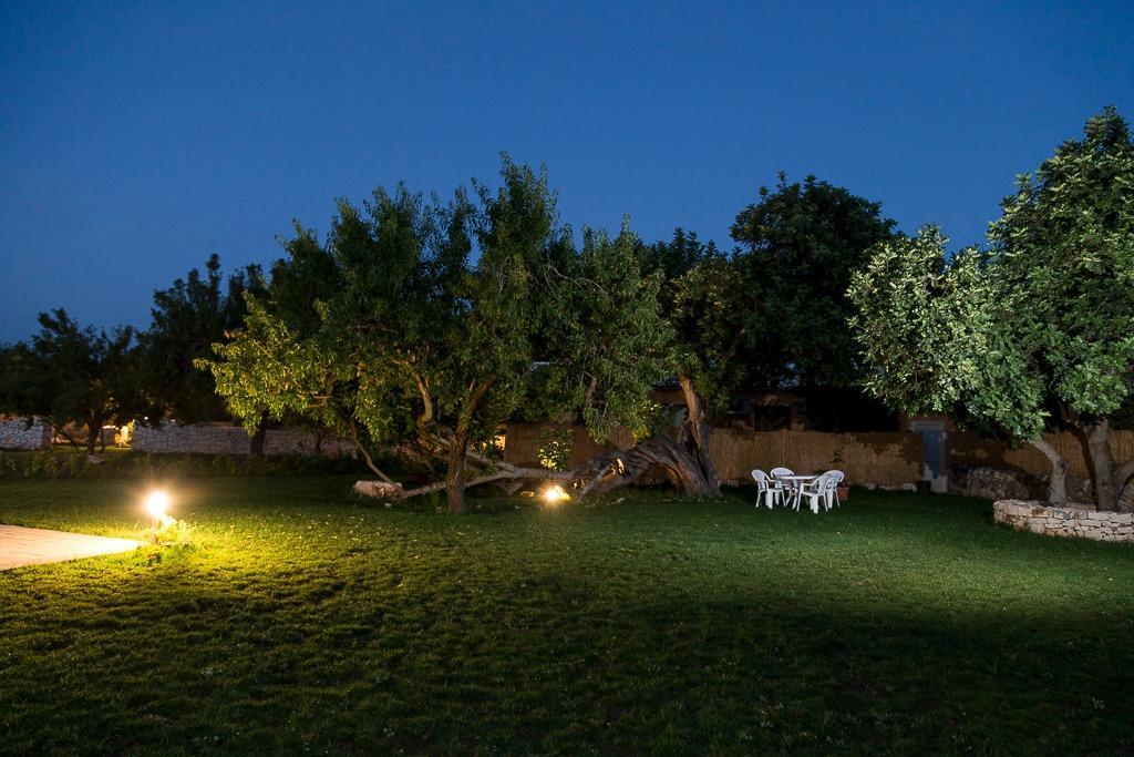 Abbraccio Del Carrubo Bed & Breakfast Шикли Екстериор снимка