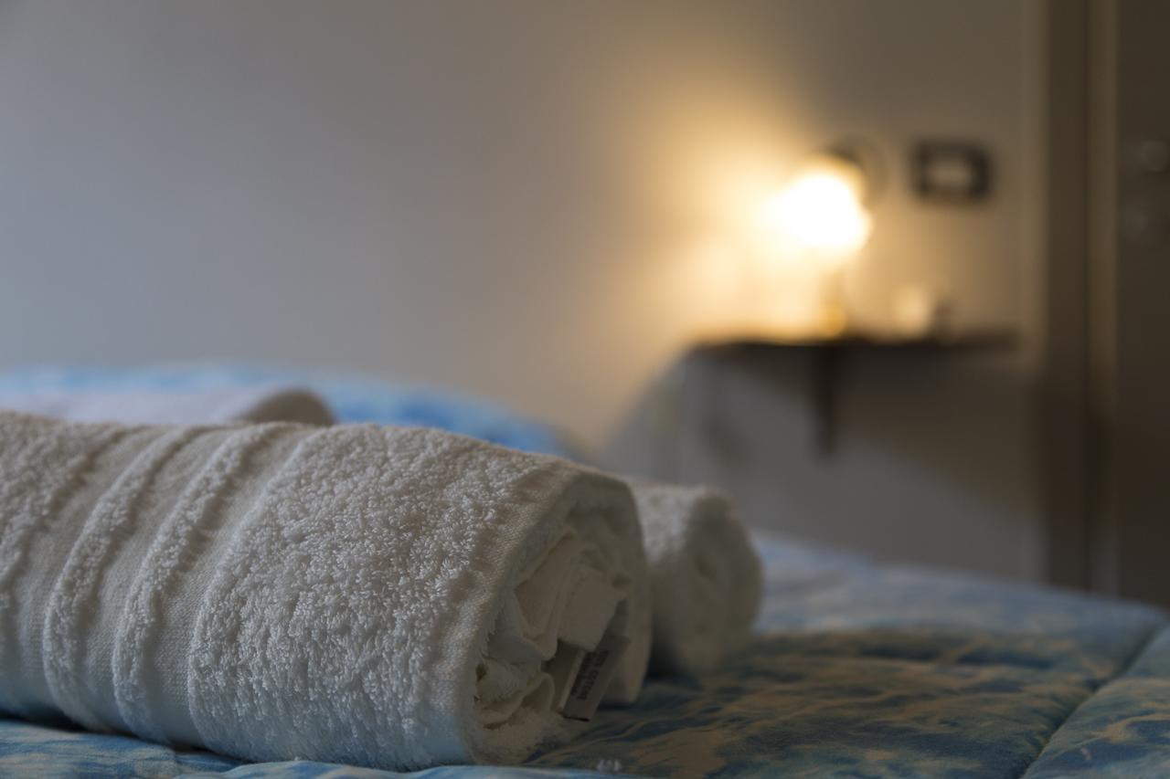 Abbraccio Del Carrubo Bed & Breakfast Шикли Екстериор снимка