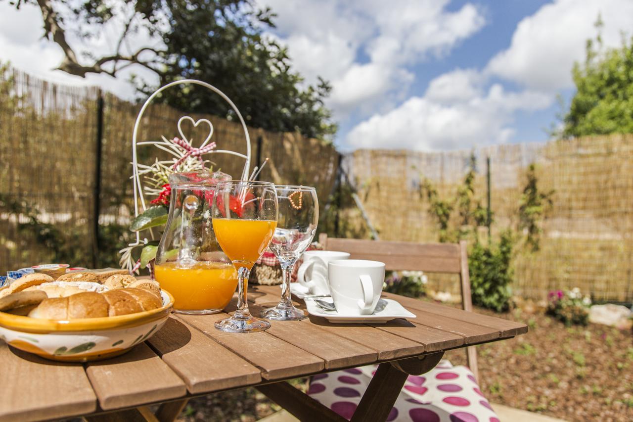 Abbraccio Del Carrubo Bed & Breakfast Шикли Екстериор снимка