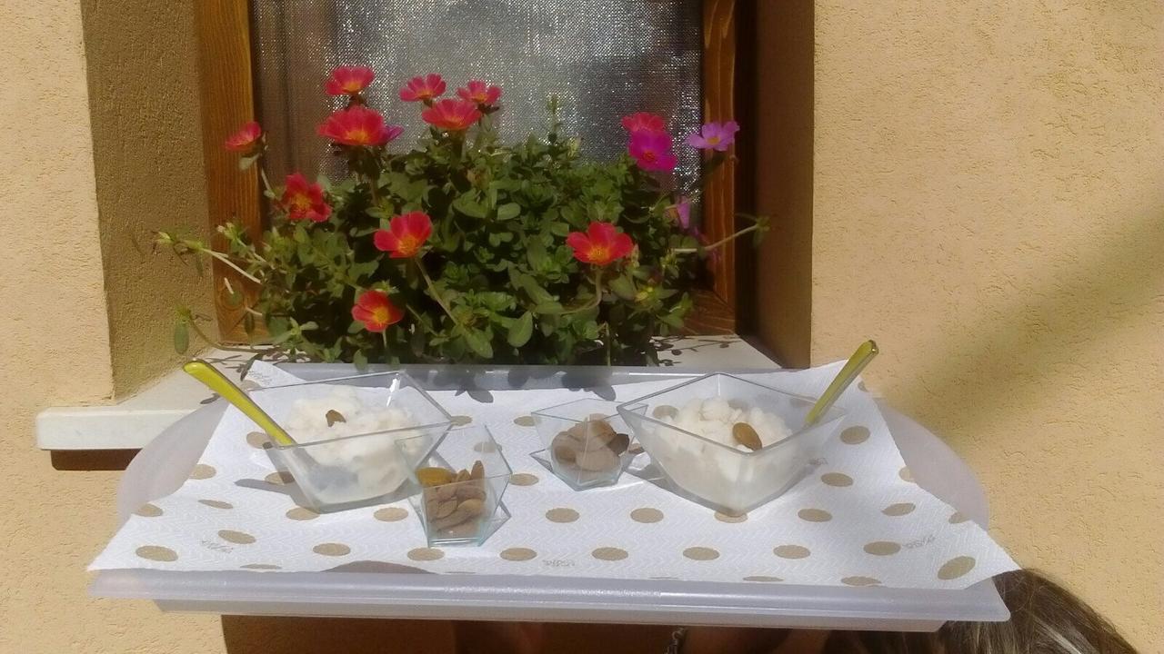 Abbraccio Del Carrubo Bed & Breakfast Шикли Екстериор снимка